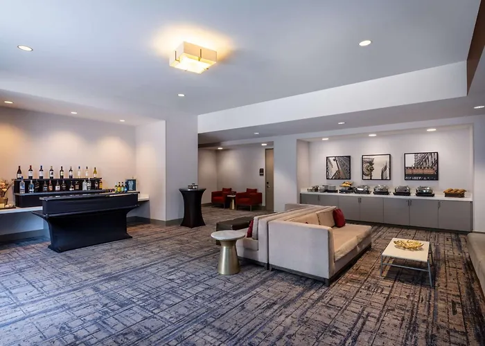 Hotel Homewood By Hilton West Loop Fulton Mkt Area Chicago