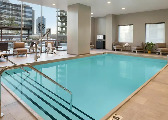 Hotel Homewood By Hilton West Loop Fulton Mkt Area 3*