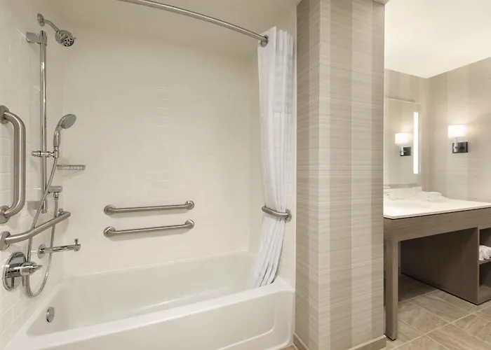 Hotel Homewood By Hilton West Loop Fulton Mkt Area 3*