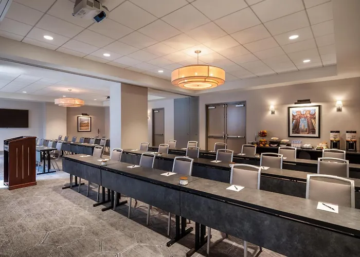 Hotel Homewood By Hilton West Loop Fulton Mkt Area 3*